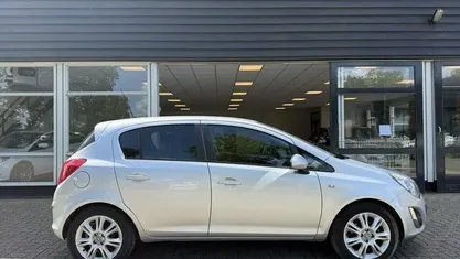 Grijs Gebruikt 2014 Opel Corsa Hatchback | € 4.750 (Eerlijke prijs)