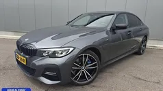 Grijs Gebruikt 2020 BMW 330 Executive Sedan | € 32.740 (Eerlijke prijs)