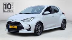 Wit Gebruikt 2021 Toyota Yaris Hybrid Style Hatchback | € 21.950 (Eerlijke prijs)