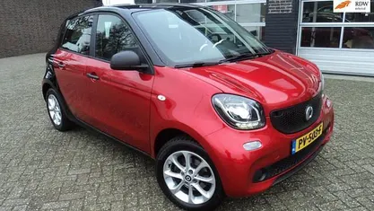 Gebruikt 2017 Smart ForFour Hatchback | € 9.999 (Eerlijke prijs)