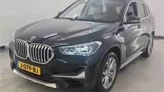 Zwart, metallic lak Gebruikt 2020 BMW X1 Executive SUV | € 33.950 (Eerlijke prijs)