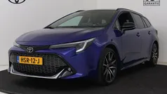 Blauw Gebruikt 2023 Toyota Corolla Hybrid Sport Stationwagen | € 32.445 (Eerlijke prijs)