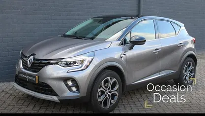 Twotone gris cassiopée / noir Occasion 2023 Renault Captur Intens SUV | € 22.995 (Eerlijke prijs)