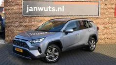 Gebruikt 2019 Toyota RAV4 Hybrid Style SUV | € 28.950 (Eerlijke prijs)