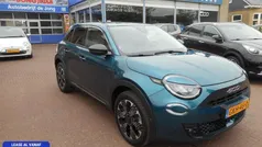 Blauw Gebruikt 2024 Fiat 600 La Prima SUV | € 29.945 (Eerlijke prijs)