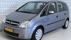 Grijs Gebruikt 2003 Opel Meriva MPV | € 1.999 (Eerlijke prijs)