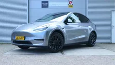 Grijs, metallic lak Gebruikt 2024 Tesla Model Y Long Range SUV | € 45.999 (Eerlijke prijs)
