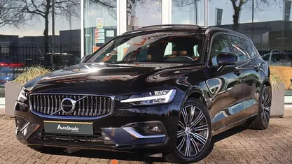 Zwart Occasion 2021 Volvo V60 Inscription Stationwagen | € 26.900 (Eerlijke prijs)