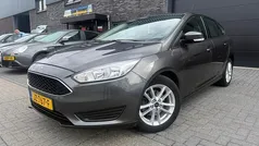 Grijs Gebruikt 2016 Ford Focus Trend Hatchback | € 11.950 (Eerlijke prijs)