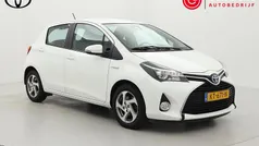 Gebruikt 2016 Toyota Yaris Hybrid Trend Hatchback | € 13.999 (Eerlijke prijs)
