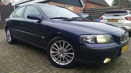 Blauw (metallic) Occasion 2003 Volvo S60 Sedan | € 1.999 (Eerlijke prijs)