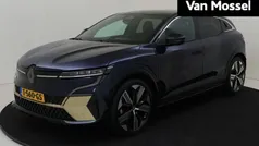 Gebruikt 2022 Renault Mégane Iconic Hatchback | € 29.440 (Eerlijke prijs)