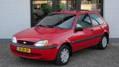 Rood Gebruikt 2002 Ford Fiesta Hatchback | € 1.850 (Eerlijke prijs)