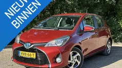 Rood Gebruikt 2014 Toyota Yaris Hatchback | € 10.950 (Eerlijke prijs)