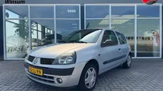 Grijs Gebruikt 2003 Renault Clio II Expression Hatchback | € 1.450 (Eerlijke prijs)