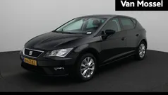 Zwart Gebruikt 2020 Seat Leon Style Hatchback | € 15.900 (Eerlijke prijs)
