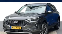 Grijs, metallic lak Nieuw 2025 Ford Kuga Titanium SUV | € 42.965 (Eerlijke prijs)