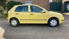 Geel Gebruikt 2001 Skoda Fabia Comfort Hatchback | € 1.150 (Eerlijke prijs)