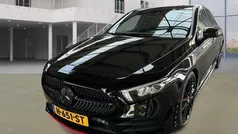 Zwart Gebruikt 2019 Mercedes A200 Premium Hatchback | € 17.450 (Eerlijke prijs)