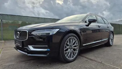 Occasion Volvo V90 Momentum 303 PK (222 kW) 2020 Zwart (metallic) Stationwagen
