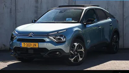 Blauw Occasion 2023 Citroën C4 Business Class Hatchback | € 23.995 (Eerlijke prijs)