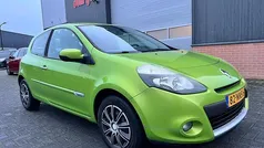 Groen Gebruikt 2010 Renault Clio II Collection Hatchback | € 1.350 (Goede deal)
