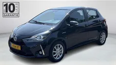 Zwart Gebruikt 2019 Toyota Yaris Hatchback | € 16.400 (Eerlijke prijs)