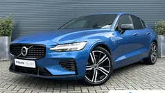 Gebruikt 2020 Volvo S60 R-Design Sedan | € 30.895 (Eerlijke prijs)