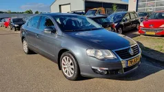Grijs Gebruikt 2009 VW Passat Comfortline Sedan | € 3.950 (Eerlijke prijs)