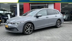 Grijs Gebruikt 2021 VW Golf VIII Life Stationwagen | € 23.935 (Eerlijke prijs)