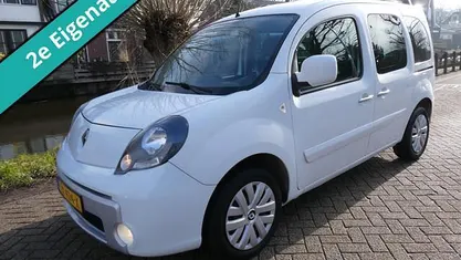 Occasion Renault Kangoo Expression 106 PK (77 kW) 2011 Wit MPV