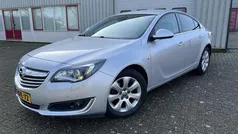 Grijs Gebruikt 2013 Opel Insignia Business Hatchback | € 7.999 (Eerlijke prijs)