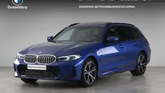 Blauw, metallic lak Gebruikt 2024 BMW 330e Comfort Edition Stationwagen | € 49.950 (Super prijs)