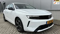 Wit Gebruikt 2022 Opel Astra Edition Hatchback | € 23.350 (Goede deal)