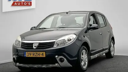 Occasion Dacia Sandero Lauréate 87 PK (63 kW) 2009 Grijs Hatchback