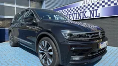 Zwart Gebruikt 2020 VW Tiguan Highline SUV | € 31.950 (Eerlijke prijs)