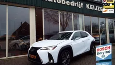 Wit Gebruikt 2019 Lexus UX 250h Sport Line SUV | € 31.950