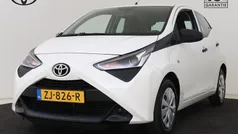 Wit Gebruikt 2019 Toyota Aygo Hatchback | € 10.450 (Eerlijke prijs)