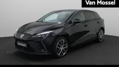 Gebruikt 2023 MG MG4 EV Luxury Hatchback | € 23.900 (Eerlijke prijs)