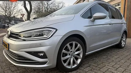 Occasion VW Golf Highline 2022 Grijs MPV