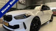 Wit Gebruikt 2022 BMW M135 Sport Line Hatchback | € 40.450 (Eerlijke prijs)