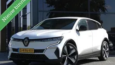 Wit Gebruikt 2023 Renault Mégane Techno Hatchback | € 23.450 (Eerlijke prijs)
