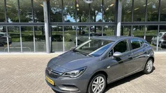 Grijs Gebruikt 2016 Opel Astra Innovation Hatchback | € 10.950 (Eerlijke prijs)
