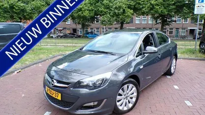 Occasion Opel Astra Cosmo 142 PK (104 kW) 2014 Grijs Sedan