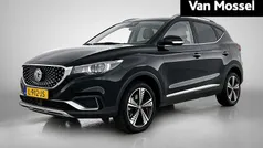 Zwart Gebruikt 2021 MG ZS Luxury Sedan | € 16.995 (Eerlijke prijs)