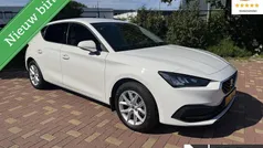 Wit Gebruikt 2024 Seat Leon Business Hatchback | € 24.940 (Goede deal)