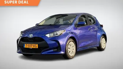 Blauw Occasion 2023 Toyota Yaris Hybrid Active Hatchback | € 21.094 (Eerlijke prijs)