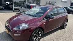 Rood, metallic lak Gebruikt 2012 Fiat Punto Evo Hatchback | € 4.999 (Eerlijke prijs)
