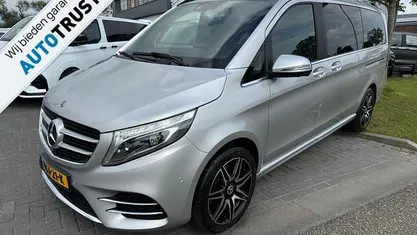 Zilver, metallic lak Gebruikt 2018 Mercedes V250 Avantgarde MPV | € 41.999 (Goede deal)