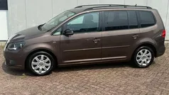 Bruin Gebruikt 2012 VW Touran Highline MPV | € 7.950 (Eerlijke prijs)